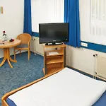 Bonamari Hotell 3*