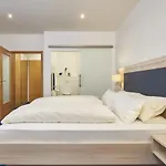 Bonamari Hotell 3*